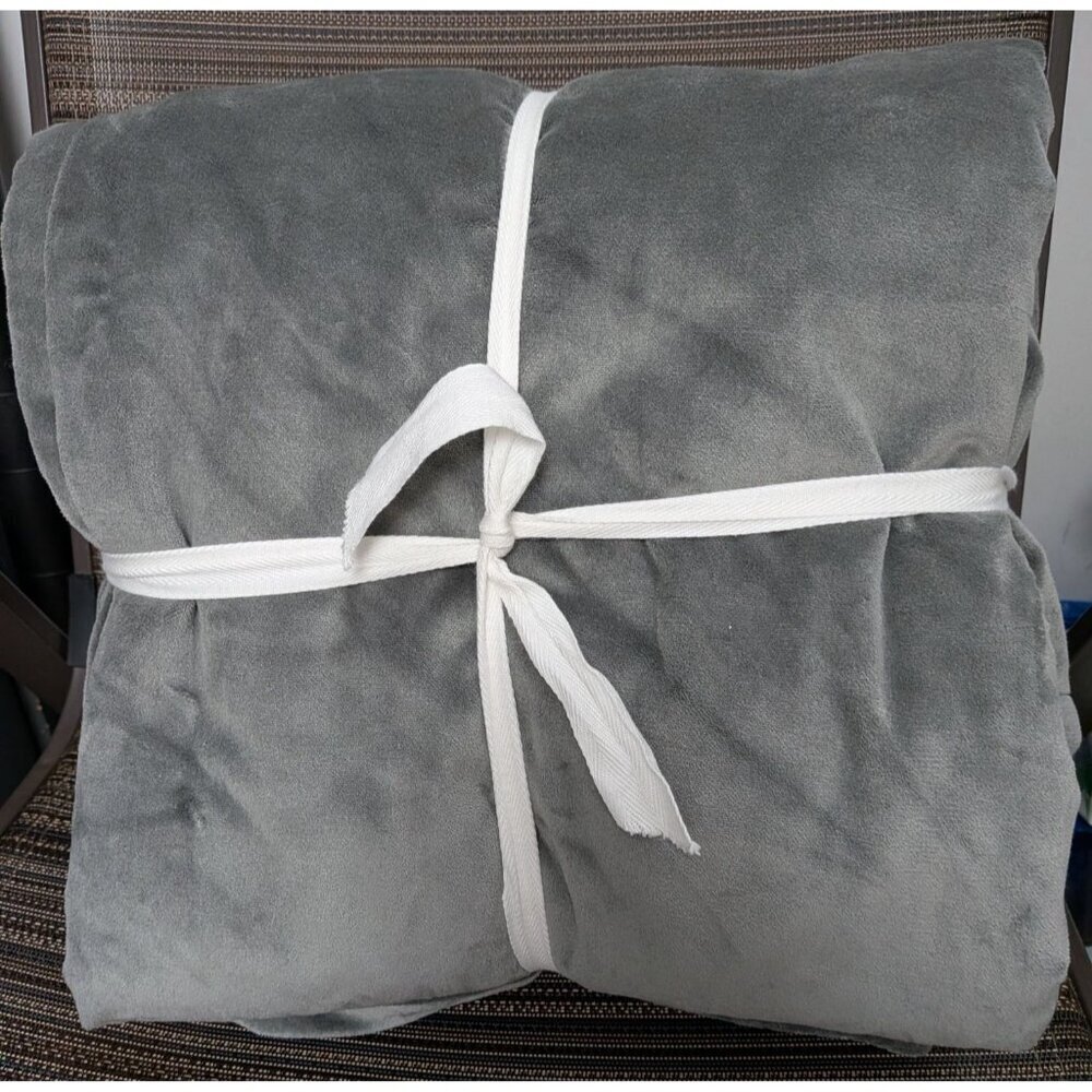 Quince Cotton Velvet Room Darkening Curtain Color Dark Grey Size 48x96 -NEW-